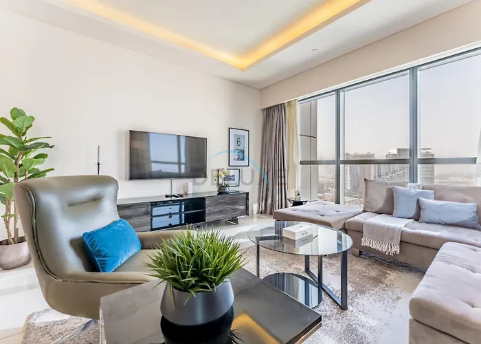 Prime Business Bay Stay, Near Dubai Mall And Burj Khalifa With Easy Metro Access, Damac Towers By Paramount B, Business Bay By Deluxe Holiday Homes