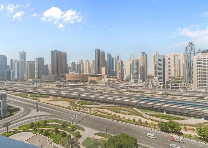 1Br In Jlt, Steps From Metro, Marina & Mall Dubai