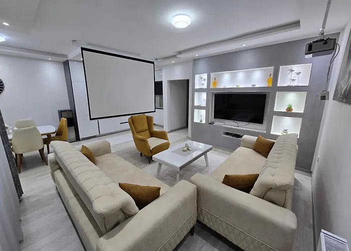 The Golden Oasis Apartment Prishtinë