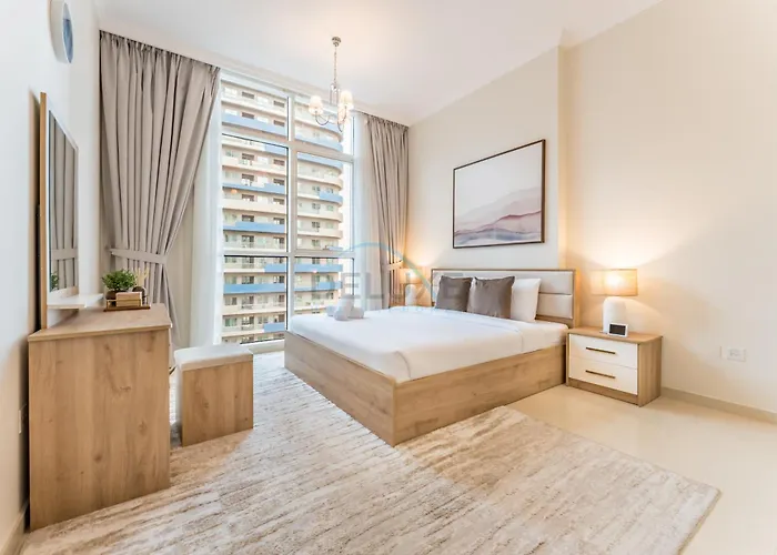 Walking Distance To Dubai Mall And Burj Khalifa, Easy Access To Dubai Metro And Top Attractions, Dunya Tower, Downtown Dubai By Deluxe Holiday Homes