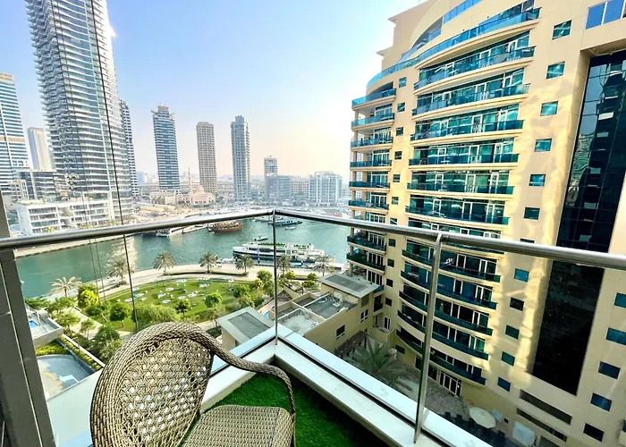 Overwater Sparkle Towers Studio Marina View By Sweet Homes Dubai