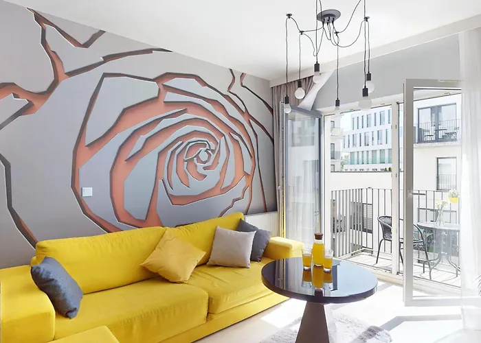 Golden Hour Rose - Kurkowa 14 Residence Wroclaw