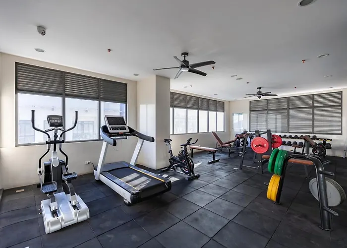 Stylish Luxe Studio Near Cebu It Park With Pool, Gym, Sauna