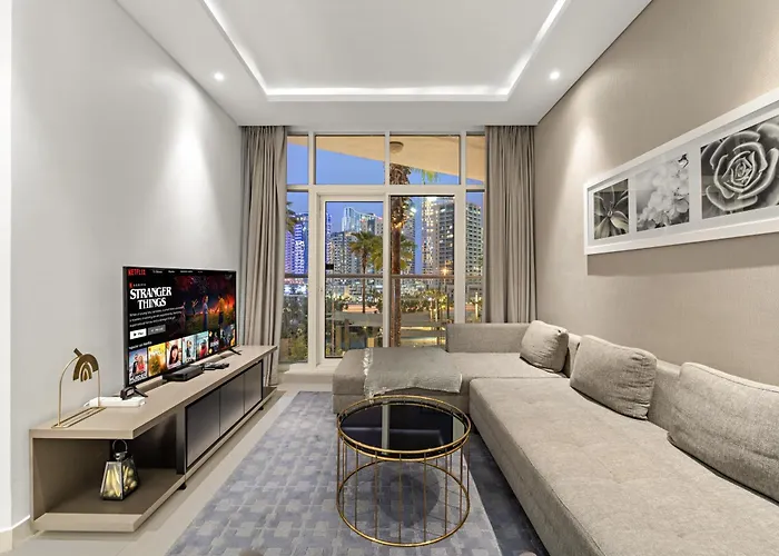 Spacious 1Br With Balcony And Pool Access Dubai