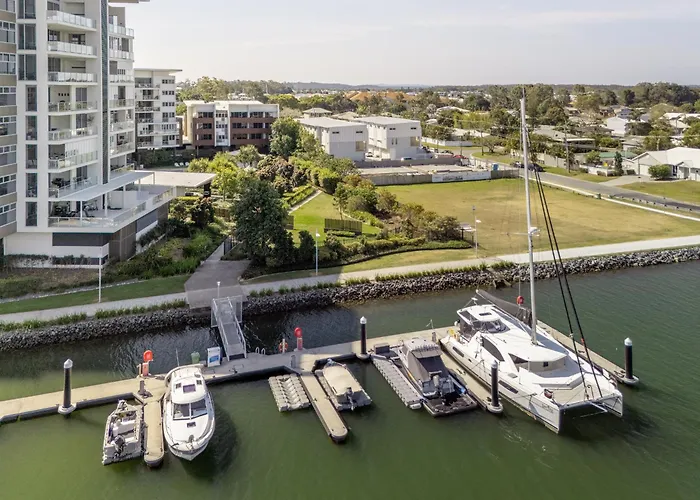 Luxury Hope Island Retreat Apartment Gold Coast