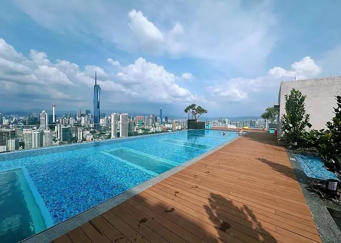 Kl Sentral Monorail 4 Pax Kuala Lumpur, Sky Pool Family Merdeka 118 Nice View