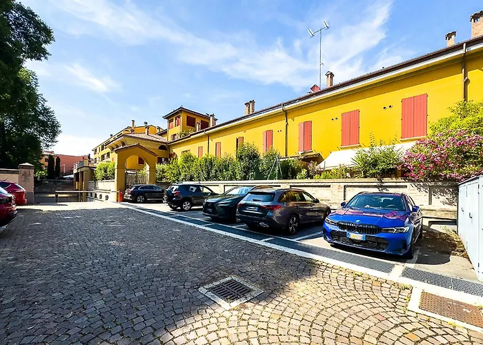 Terrazza Mazzini 53 - Jacuzzi & Parking Apartment Bologna