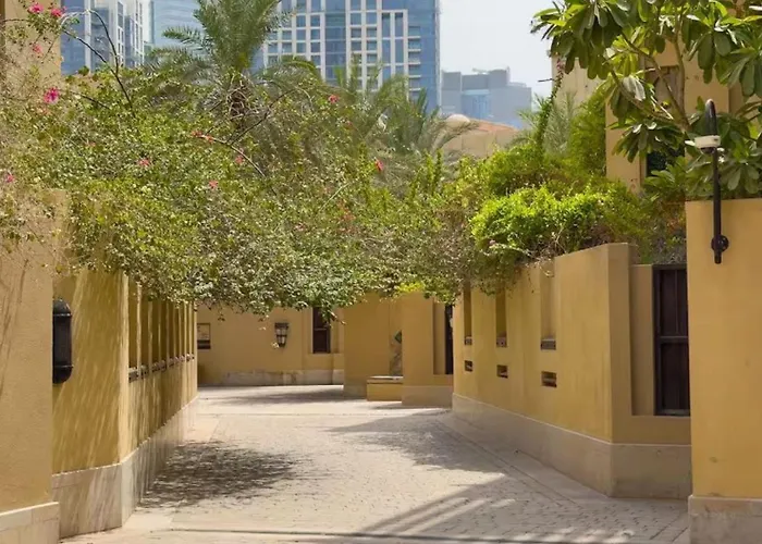 2Br Downtown Dubai 5 Min Walk To Dubai Mall & Burj