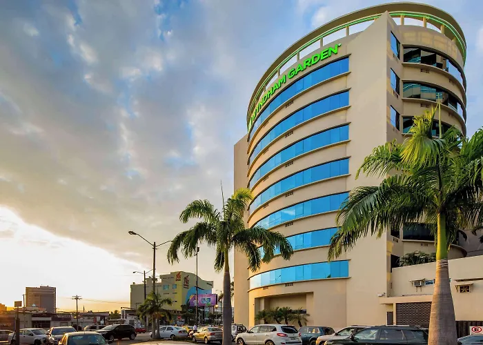 Wyndham Garden Guayaquil Hotel