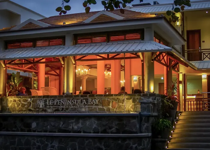 Le Peninsula Bay Beach Resort & Spa Blue Bay