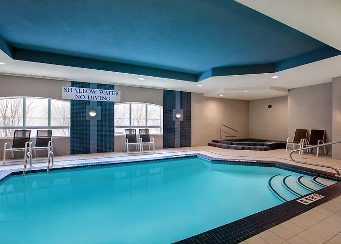 Days Inn & Suites By Wyndham Collingwood