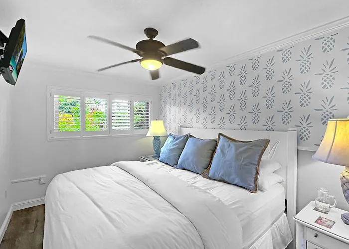 Kuhio Shores- Oceanfront, Ac, Ground Floor Koloa