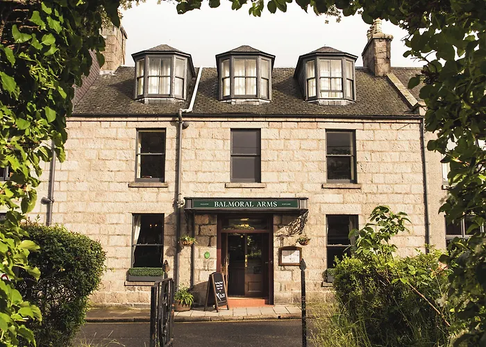 Balmoral Arms Hotel Ballater