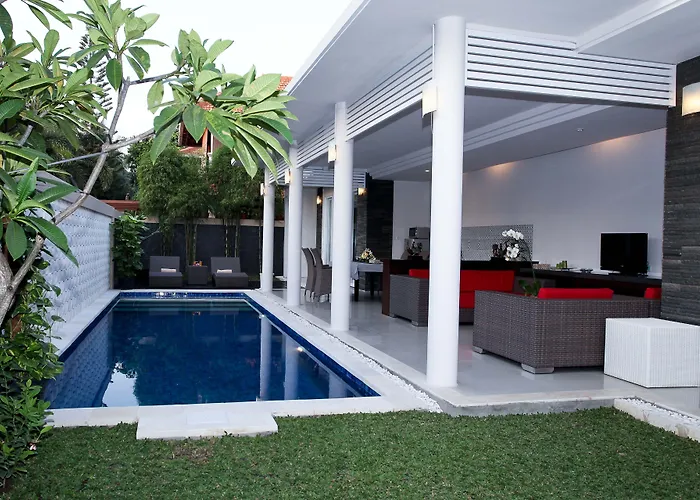 Heliconia Villa Seminyak 