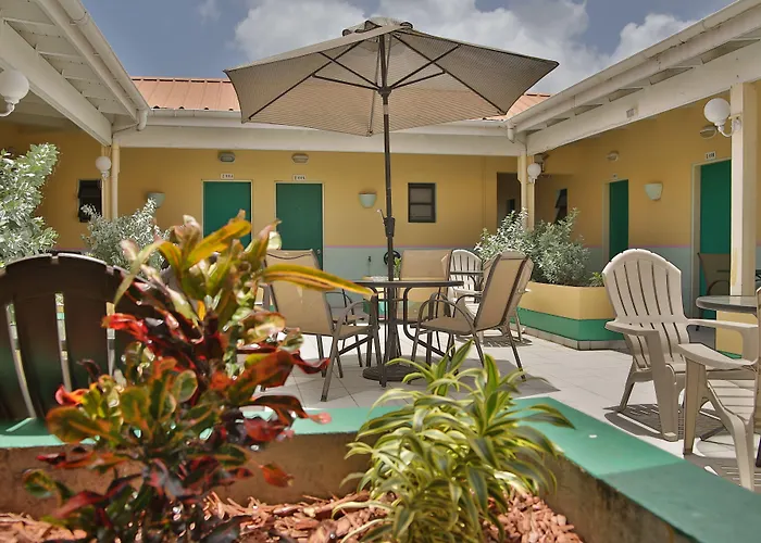 Carl'S Unique Inn & Conference Facilities Simpson Bay