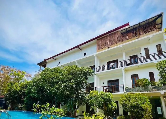 Wavelength Hotel & Wellness Center Mirissa