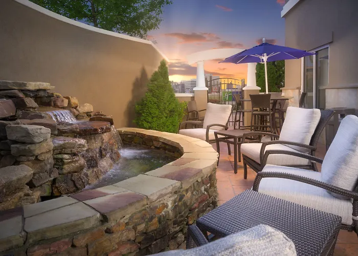Holiday Inn Express Hotel & Suites Chattanooga Downtown By Ihg