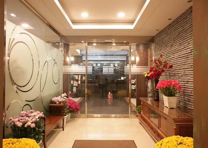 Hill House Seoul Myeongdong Hotel