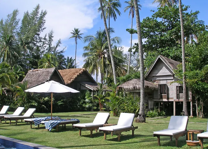 Bon Ton Antique Wooden Villas Pantai Cenang 