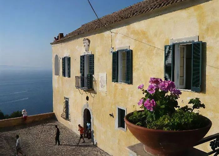 Palazzo Tritone & Abagnale Bed & Breakfast Sorrento