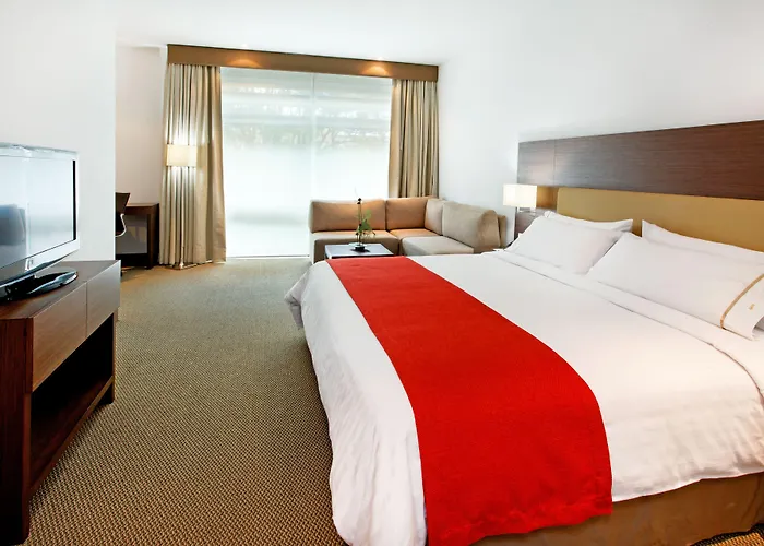 Holiday Inn Express Bogota - Parque La 93 By Ihg