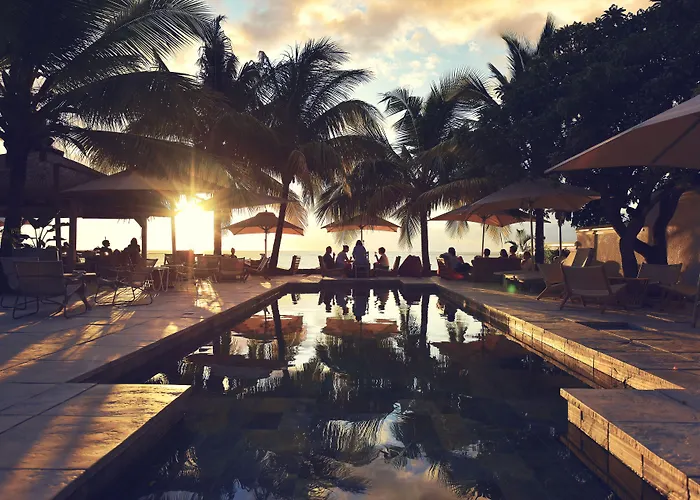 The Bay Hotel Riviere Noire