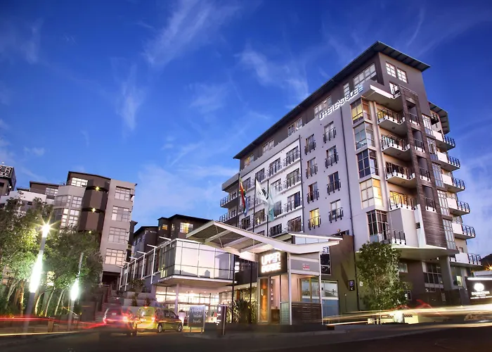 Doubletree By Hilton Cape Town Upper Eastside Hotel