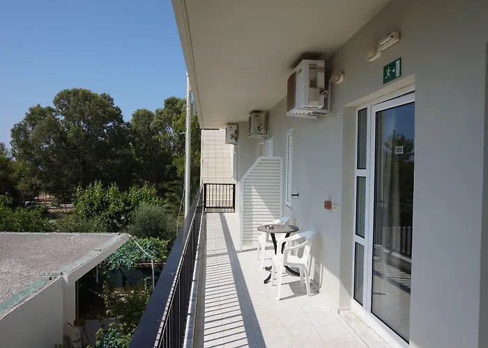 Niriis Hotel Kato Daratso