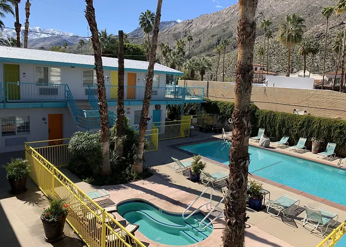 Adara Palm Springs Motel