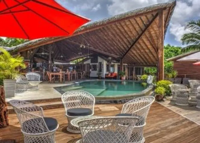 Deco Stop Lodge Luganville