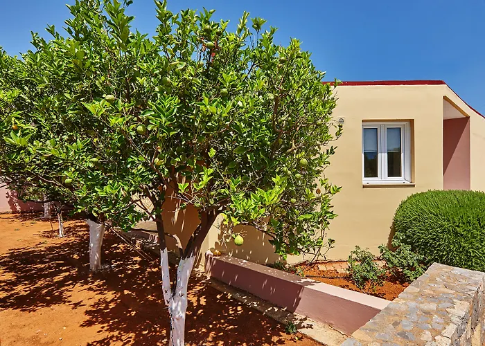 Everest Apartments And Suites Stalís