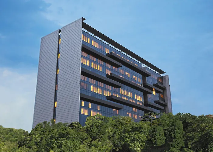 Trident Hyderabad Hotel