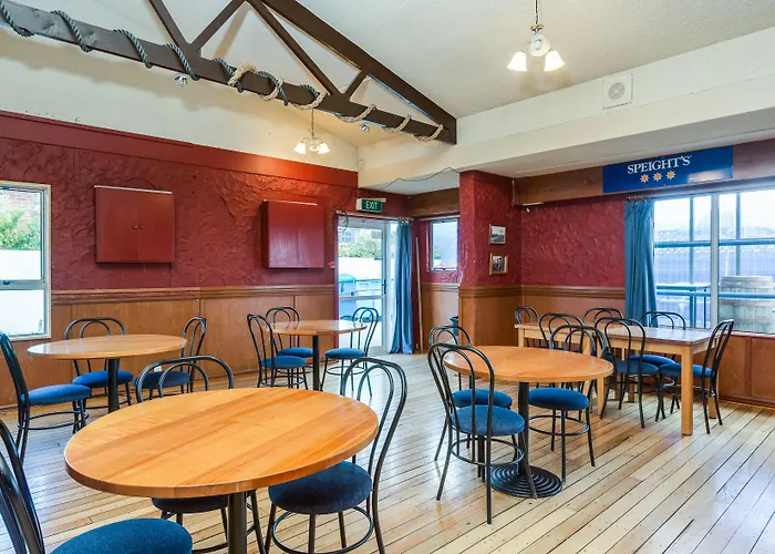 Ocean Beach Hotel Dunedin