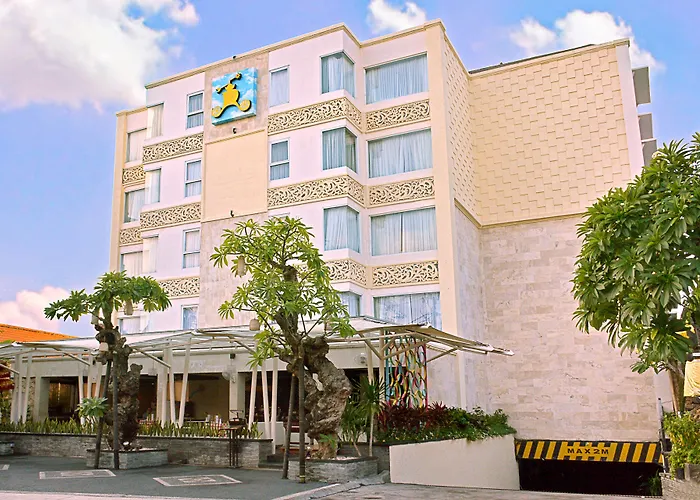 Royal Regantris Kuta Hotel