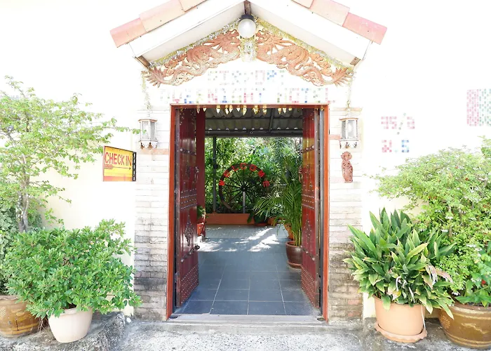 Phuket Airport Overnight Hotel Nai Yang