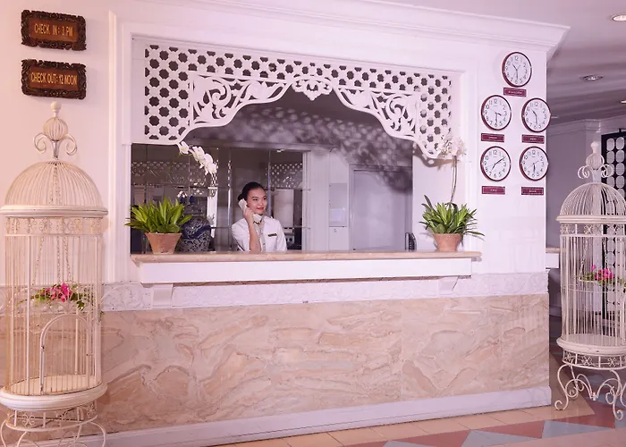Bella Vista Express Hotel Pantai Cenang 