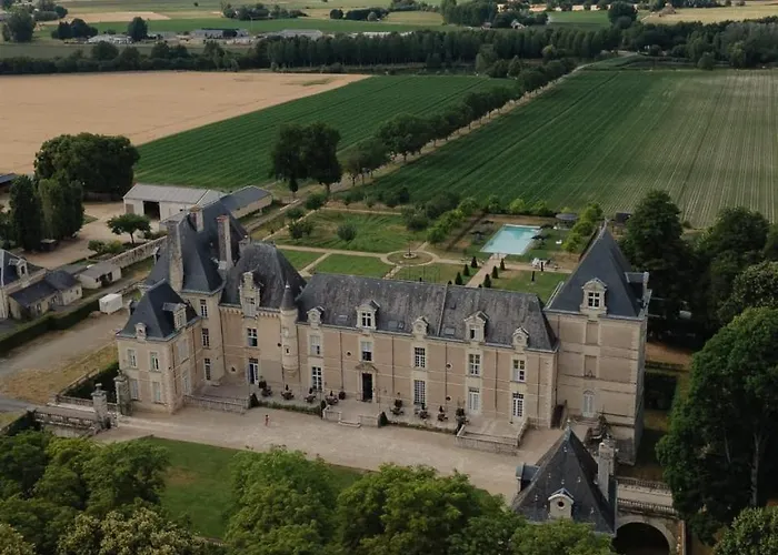 Chateau De Jalesnes Vernantes