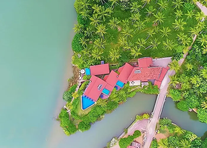 Waterland Hotel Negombo