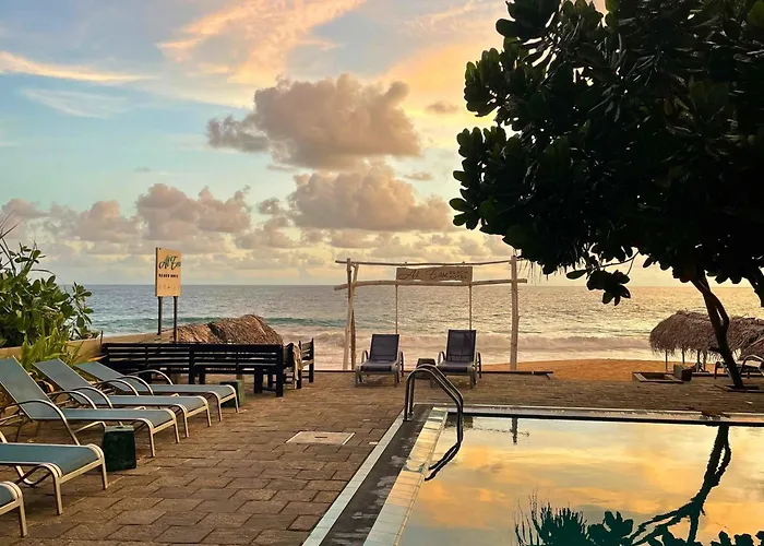 At Ease Beach Hotel Hikkaduwa