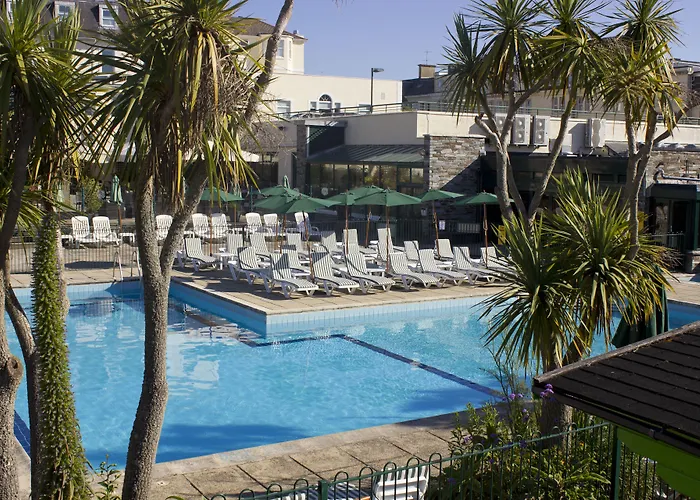 Tlh Carlton Hotel - Tlh Leisure, Entertainment And Spa Resort Torquay