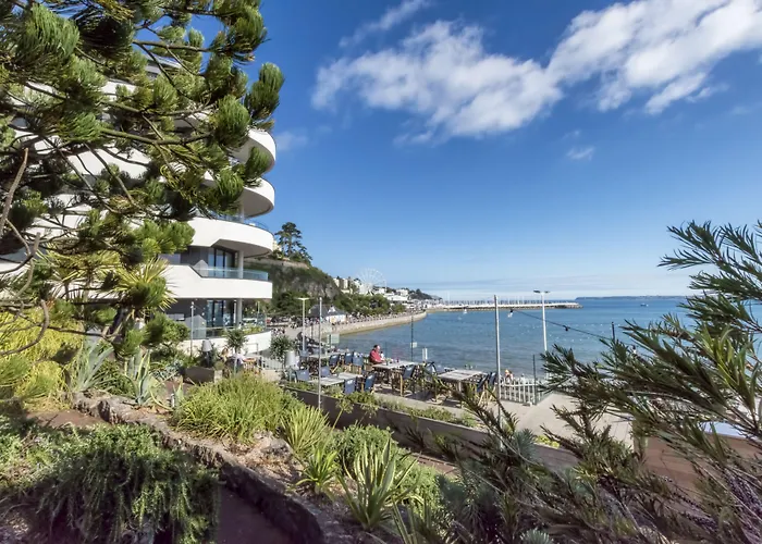 Tlh Victoria Hotel - Tlh Leisure, Entertainment And Spa Resort Torquay