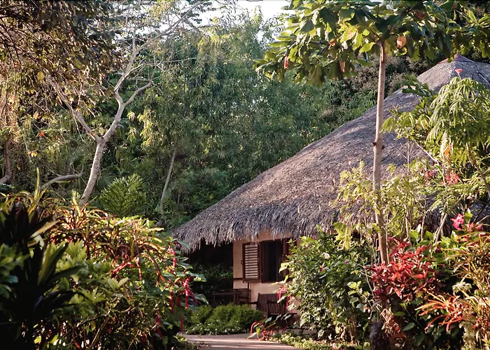 Ravintsara Wellness Hotel Ambaro