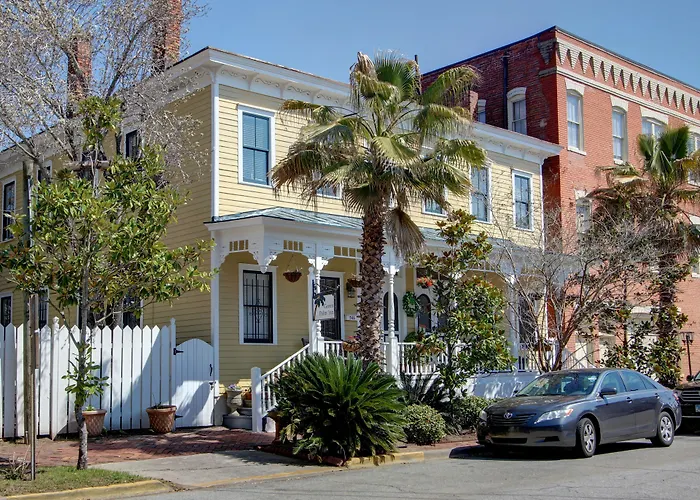 Green Palm Inn Savannah
