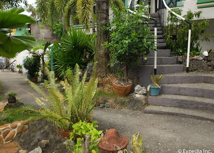 Turtle Inn Resort Manoc-Manoc