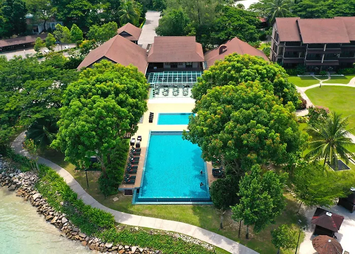 Ombak Villa Langkawi Pantai Cenang 