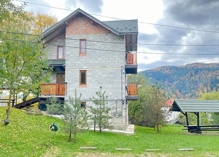 Goretsʹ Family Home Mykulychyn