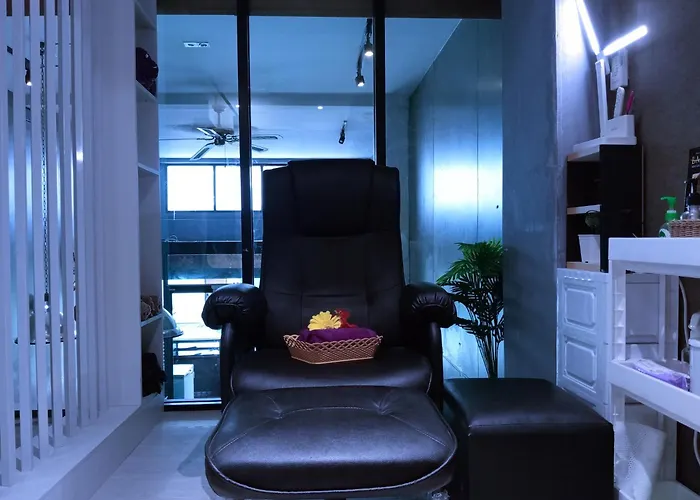 Hostel Bm Loft On Nut & Massage Bangkok