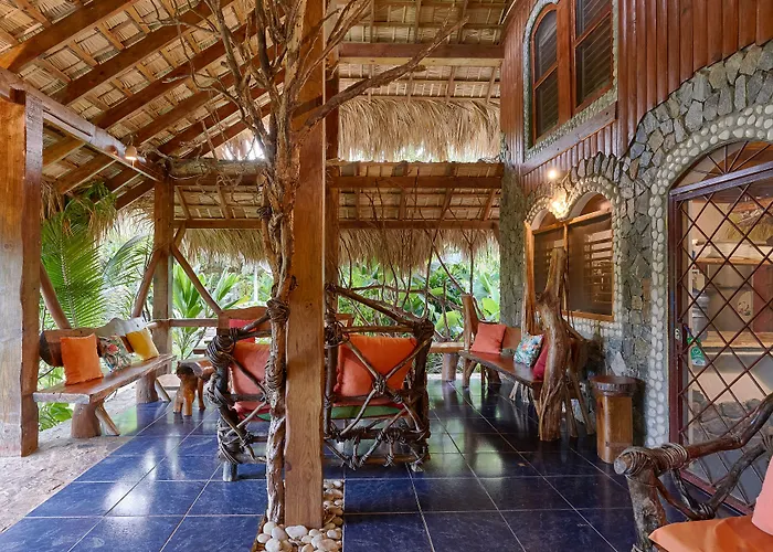 Chalet Tropical Hotel & Pool Bar Restaurant Las Galeras