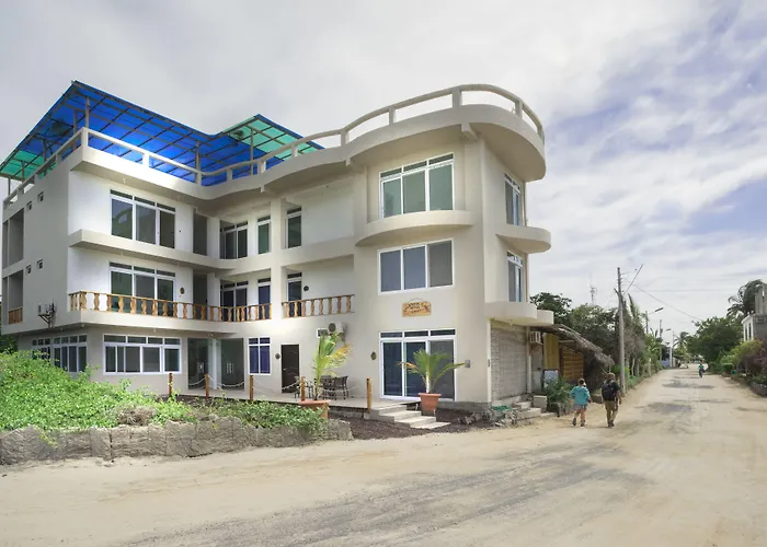 Hotel Cally Puerto Villamil