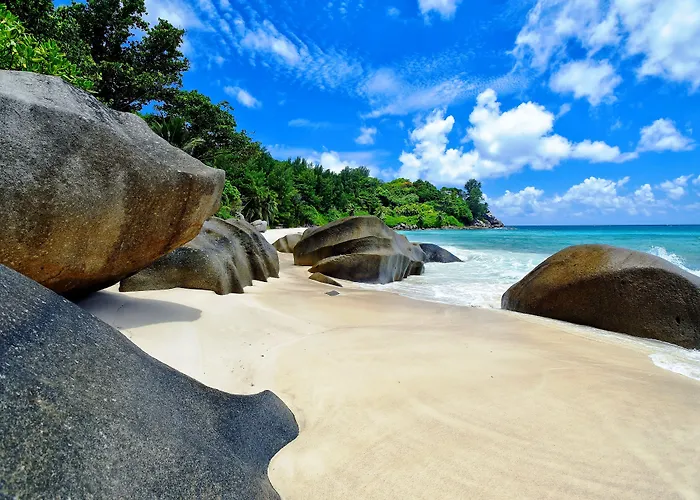 Carana Hilltop Villa Seychelles Glacis 